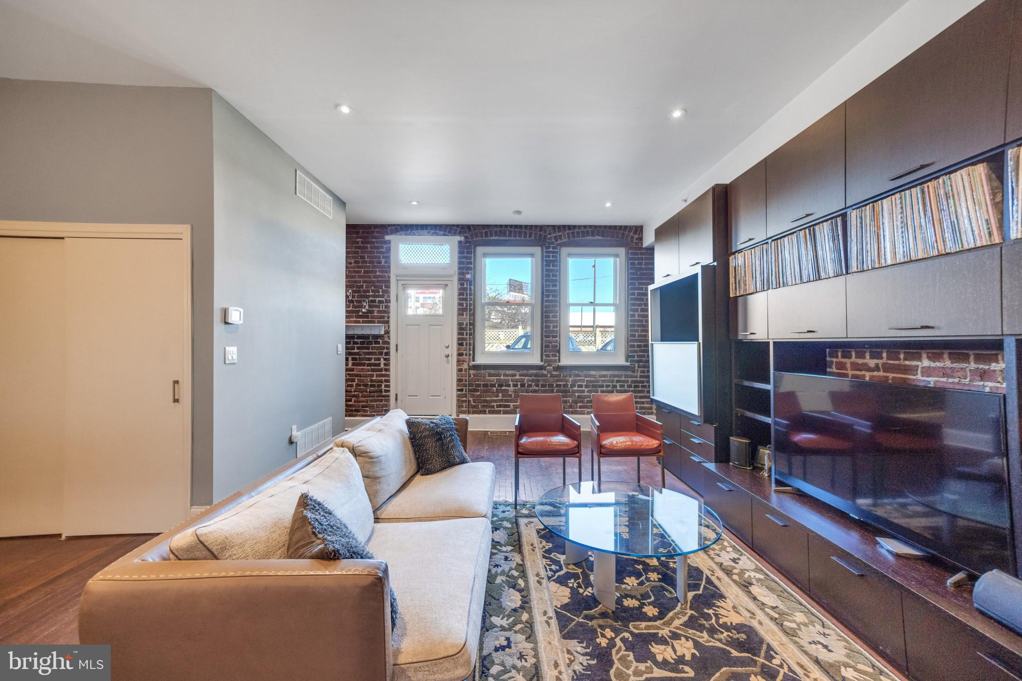 OLD CITY - Residential Lease