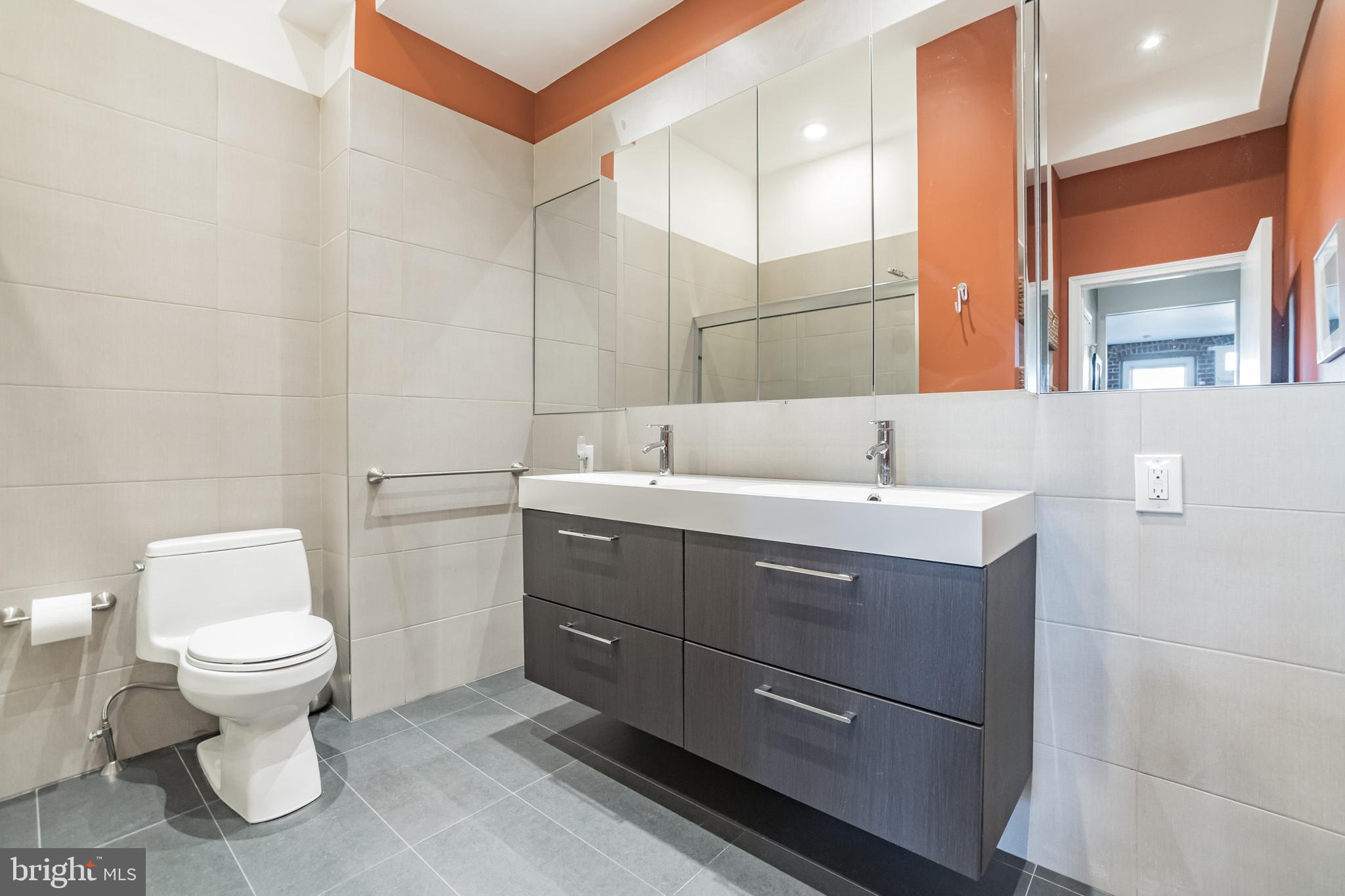 OLD CITY - Residential Lease