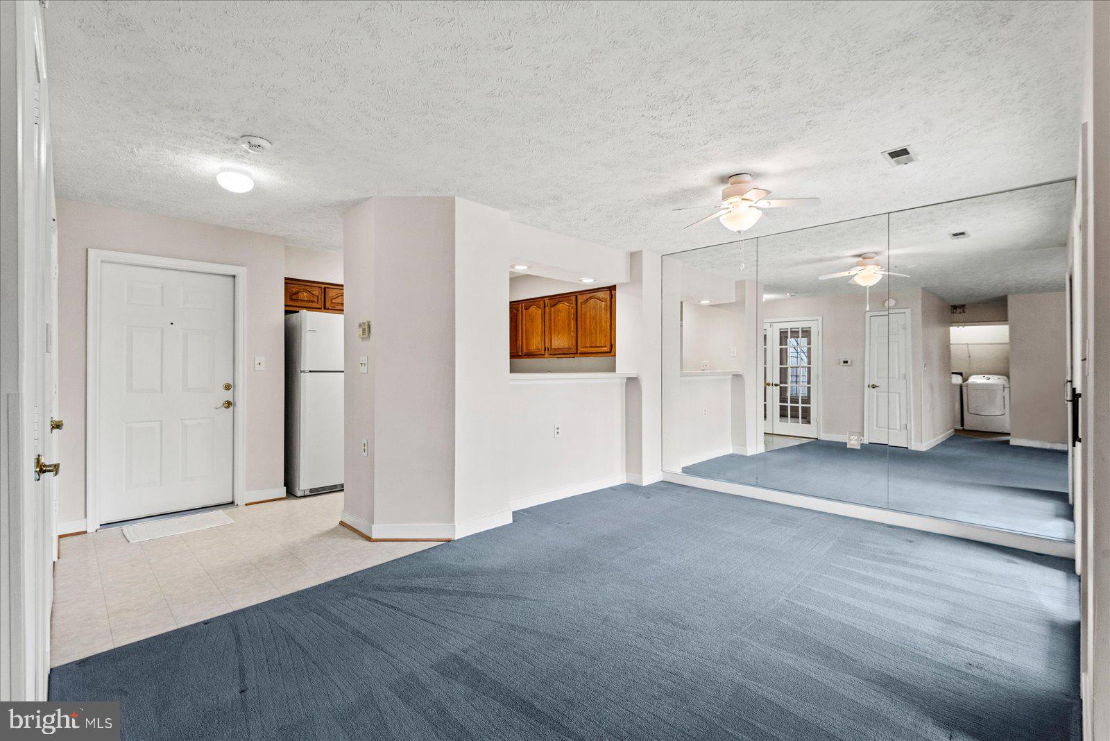 SUMMERLAKE - Residential