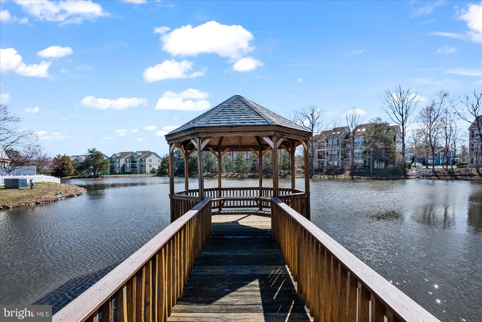 SUMMERLAKE - Residential