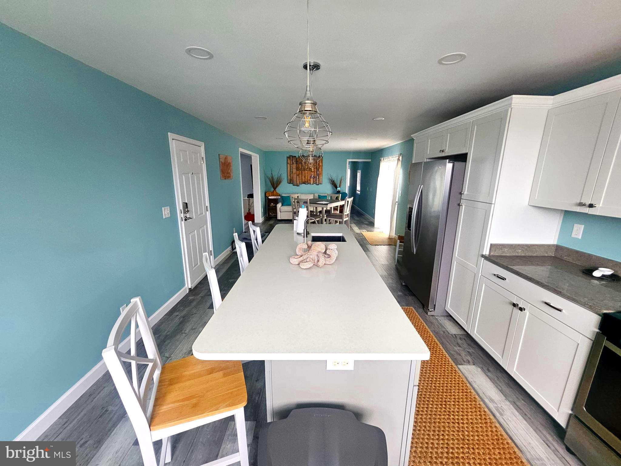 105 ASSATEAGUE COURT