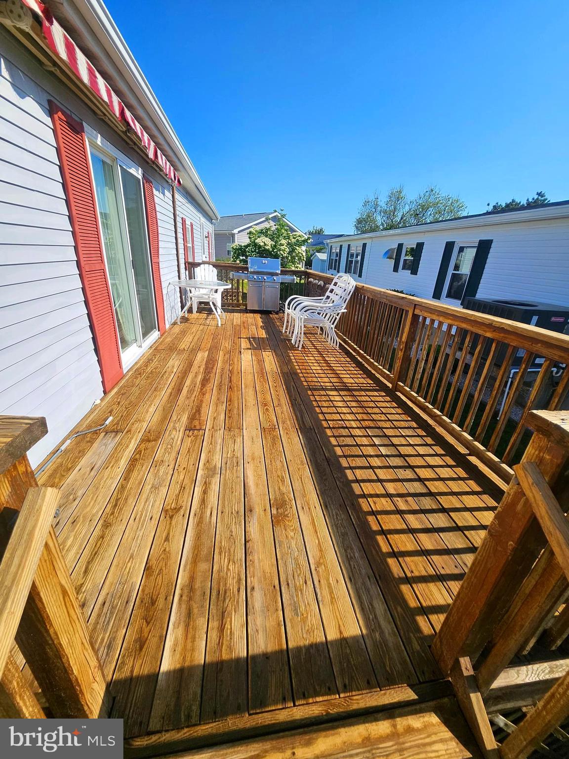 105 ASSATEAGUE COURT