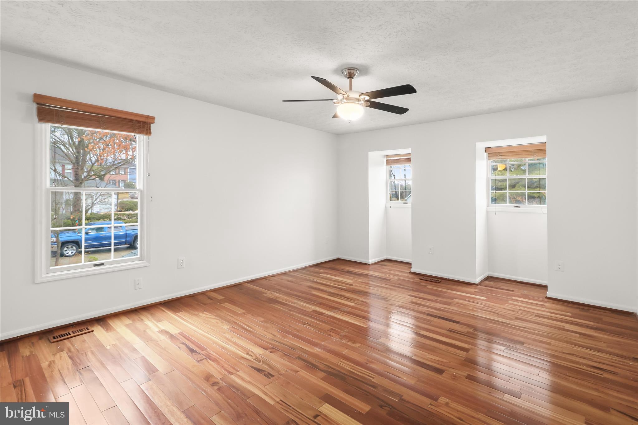 BEECH CREEK - Residential