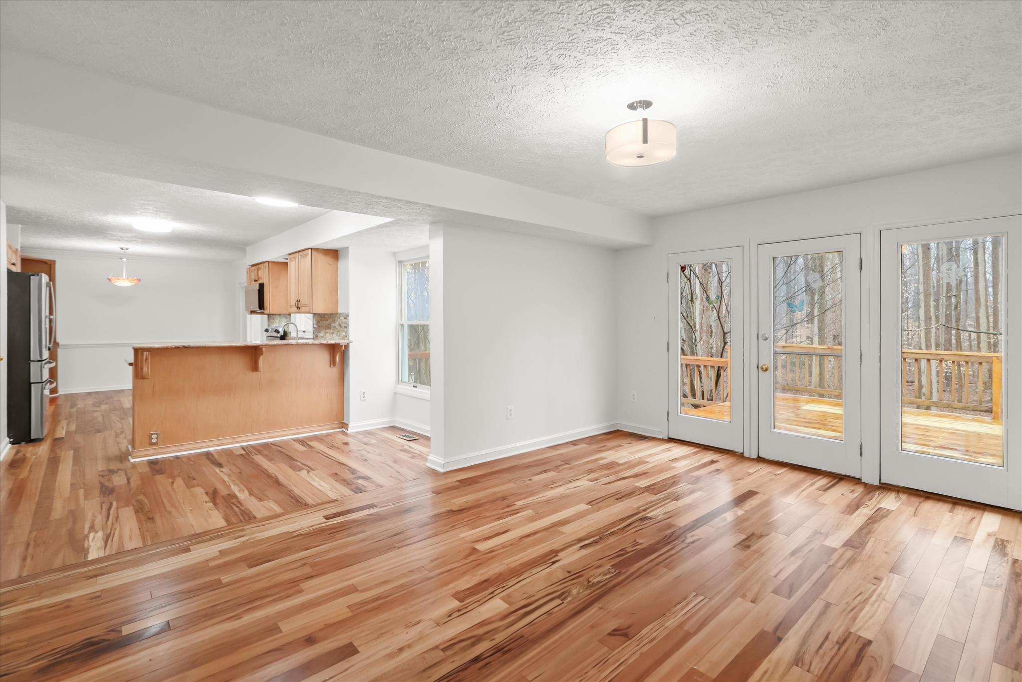 BEECH CREEK - Residential