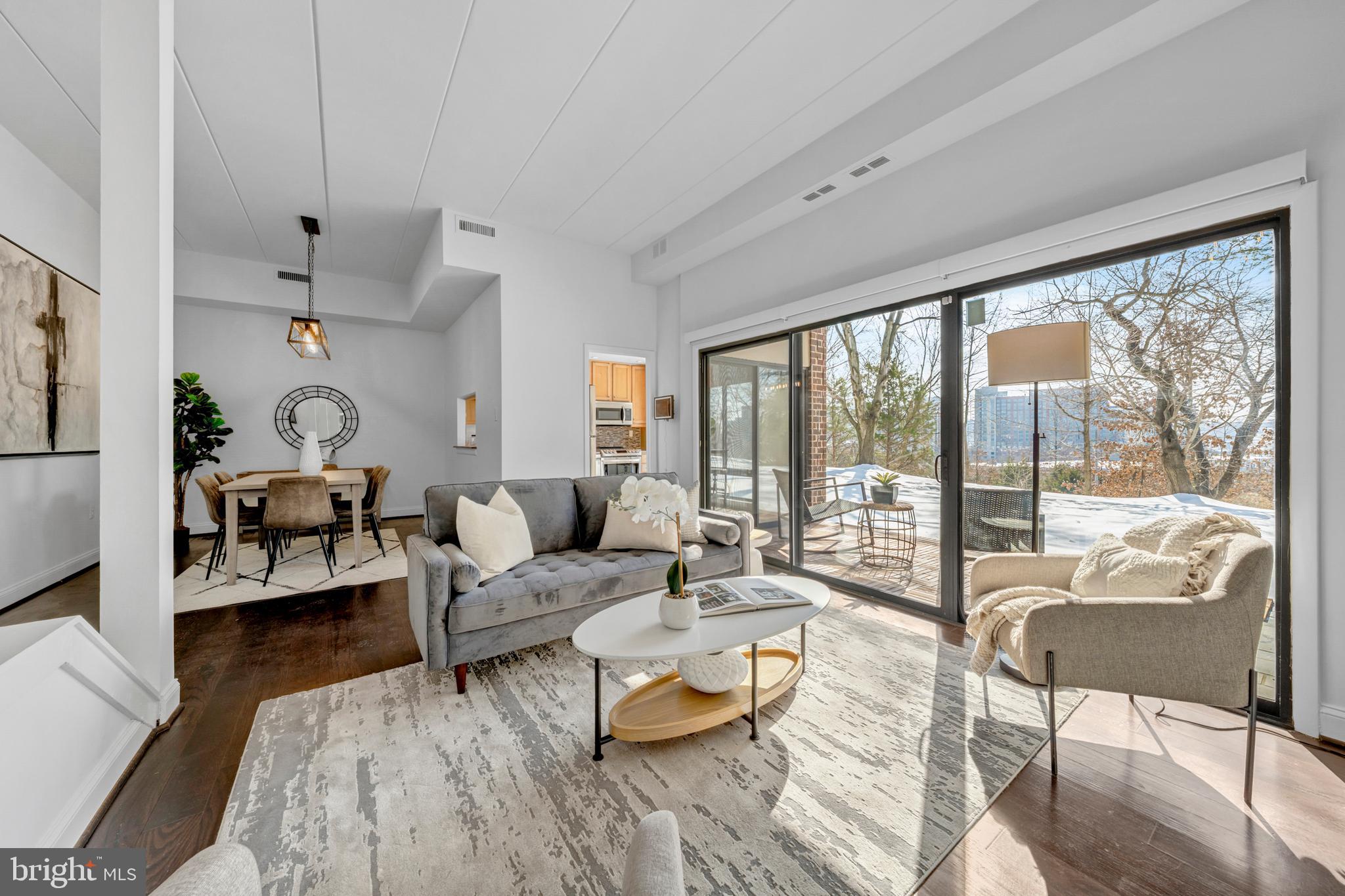 110 ROBERTS LANE 100