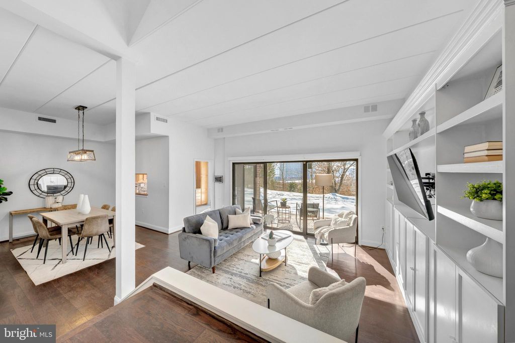 Photo of 110 Roberts Lane #100, ALEXANDRIA, VA 22314 (MLS # VAAX2053532)