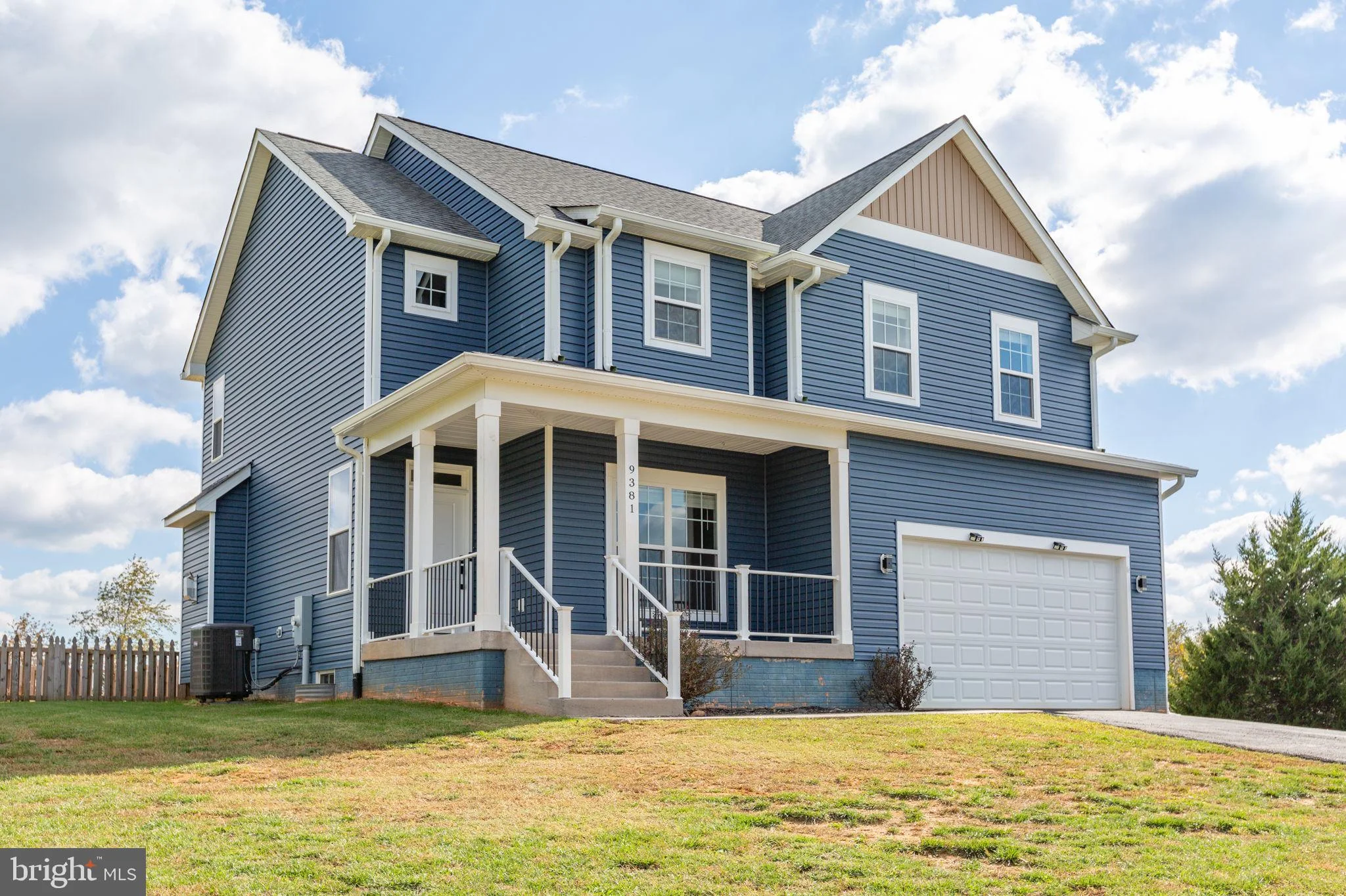 9381 Lovett Lane