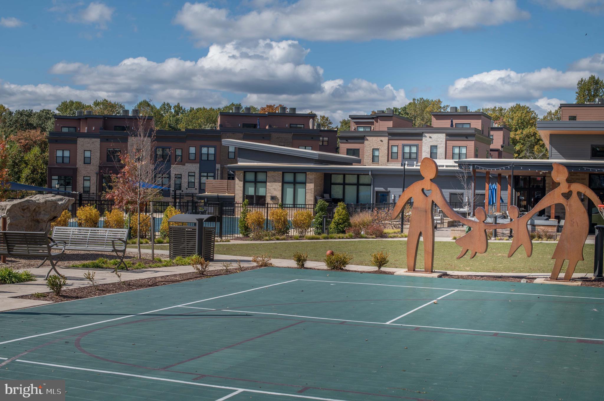 TOWER OAKS - Residential Lease