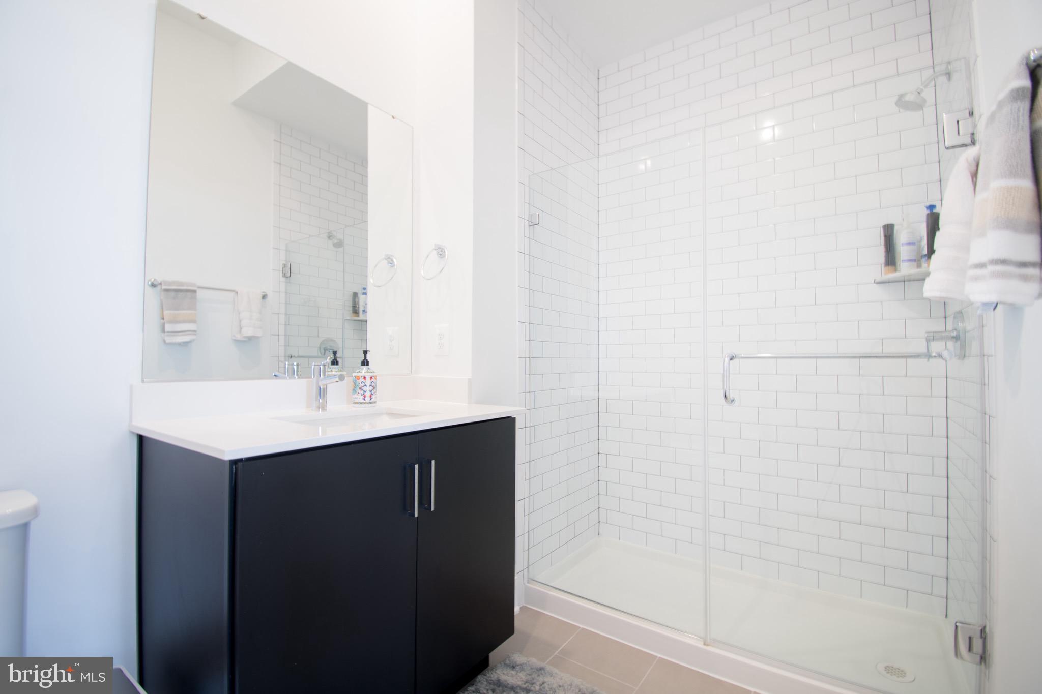 TOWER OAKS - Residential Lease