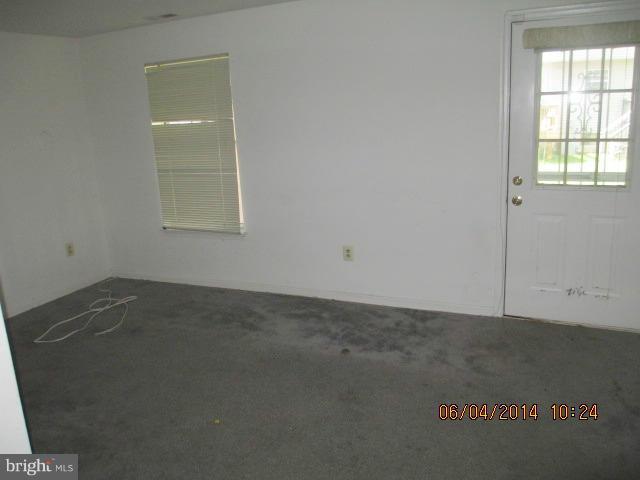 COURTLAND MANOR - Residential