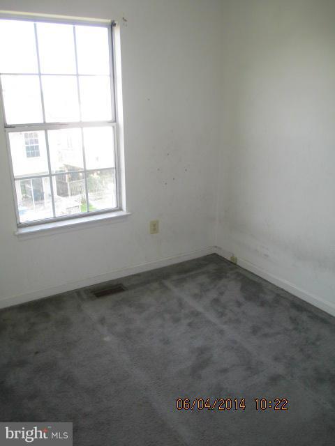 COURTLAND MANOR - Residential