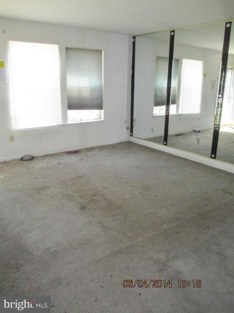 COURTLAND MANOR - Residential