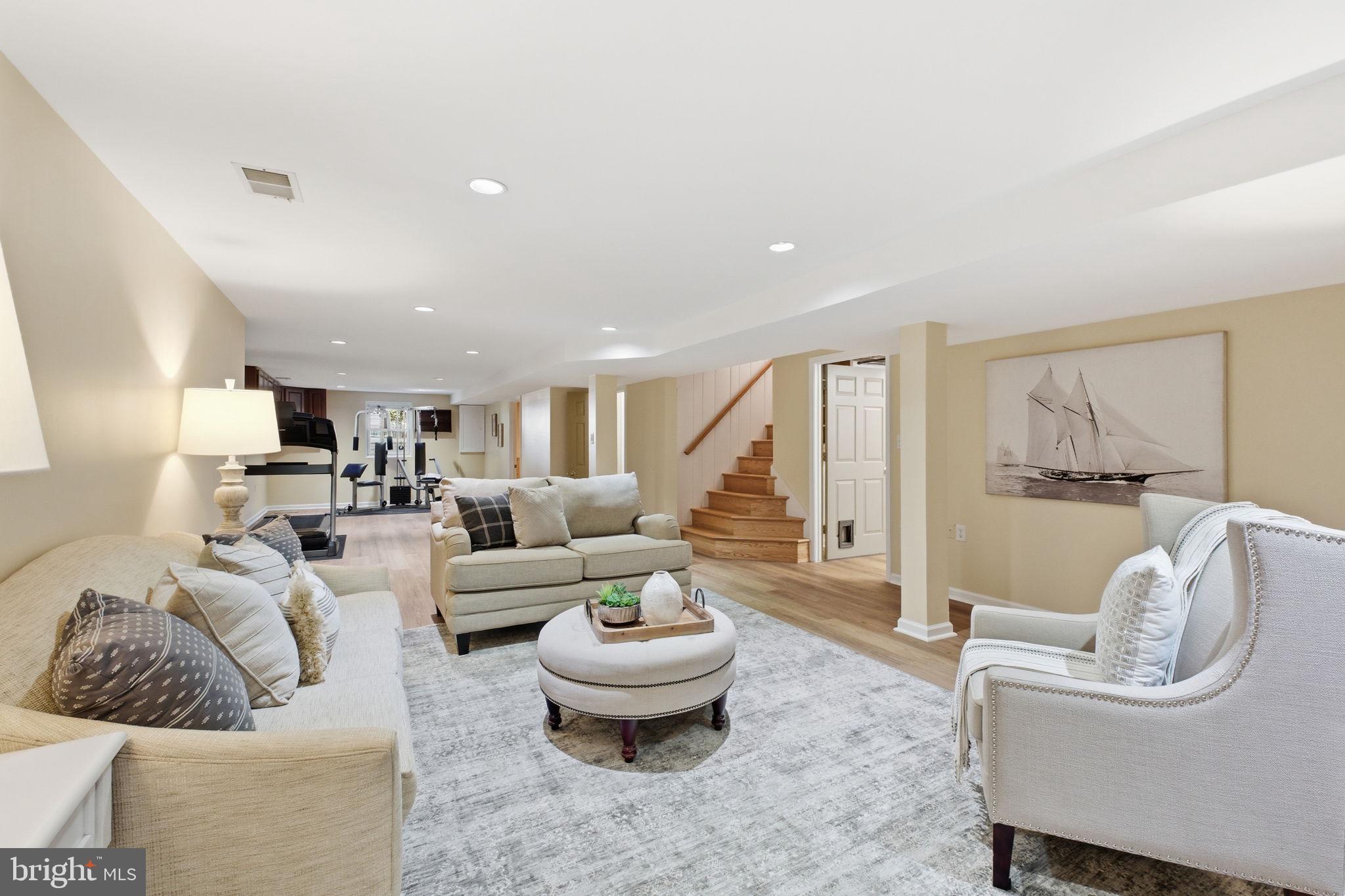 RETLAW TERRACE - Residential