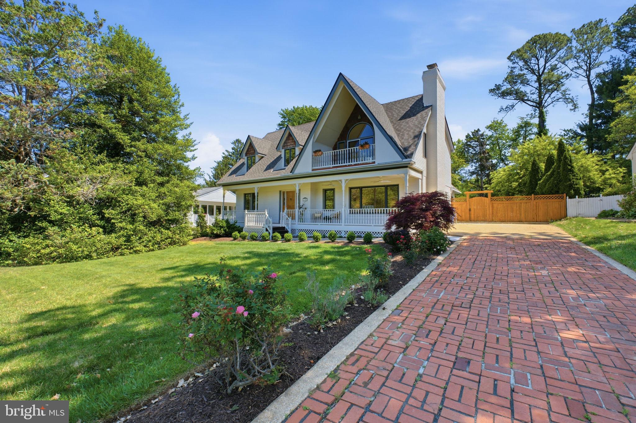 RETLAW TERRACE - Residential