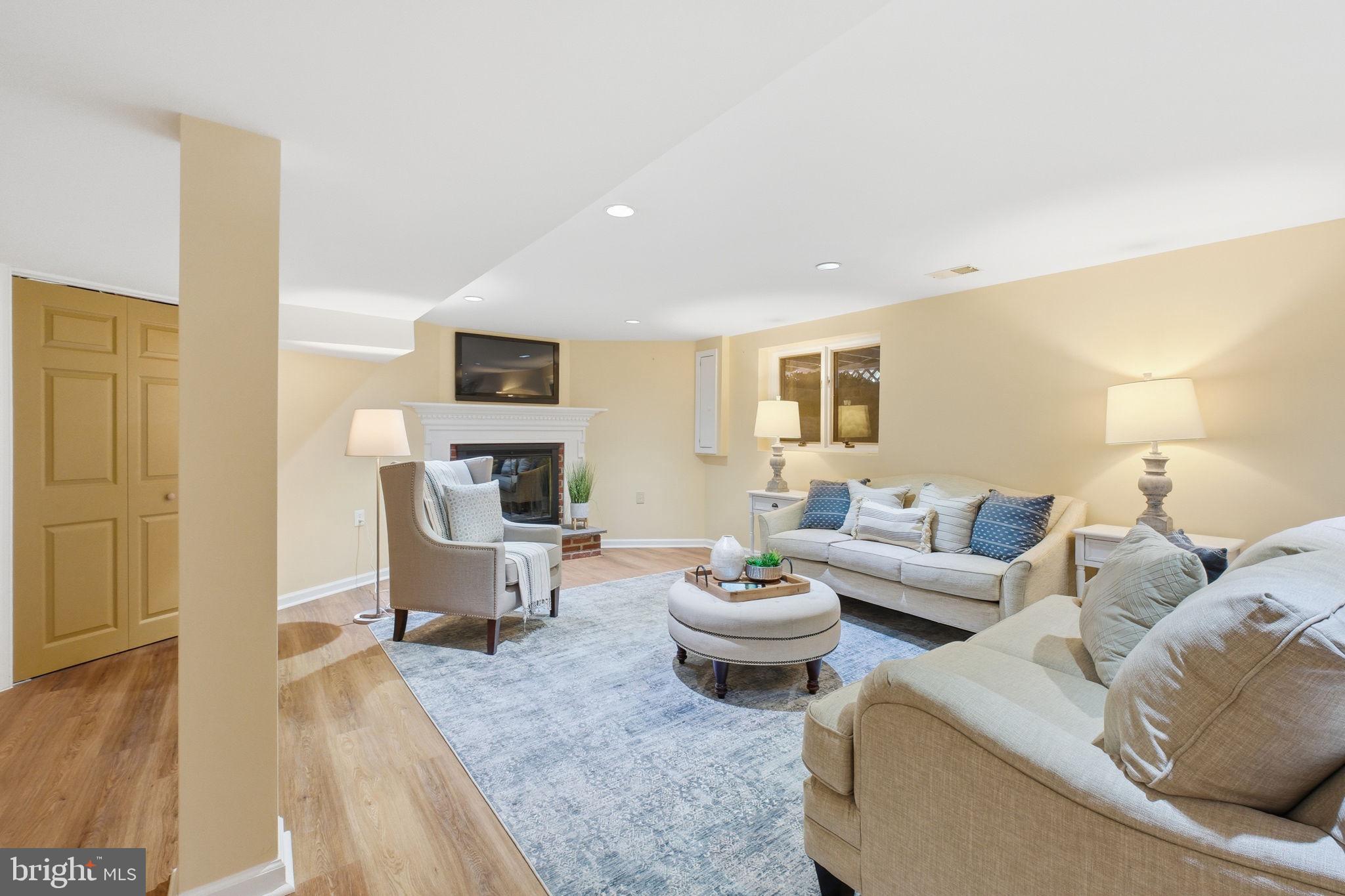 RETLAW TERRACE - Residential