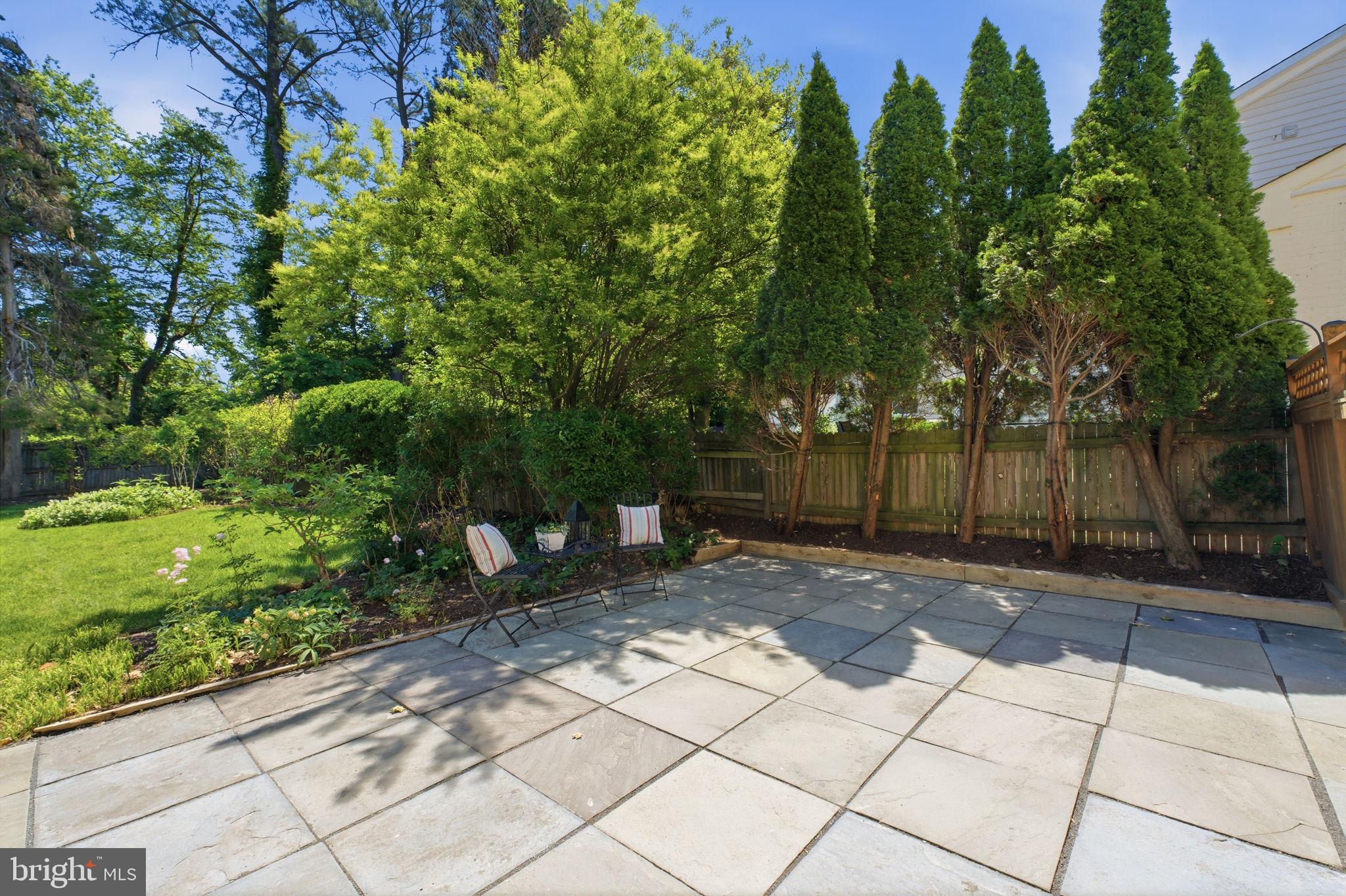 RETLAW TERRACE - Residential