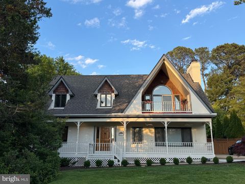 Photo of 2101 Reynolds Street, FALLS CHURCH, VA 22043 (MLS # VAFX2310732)