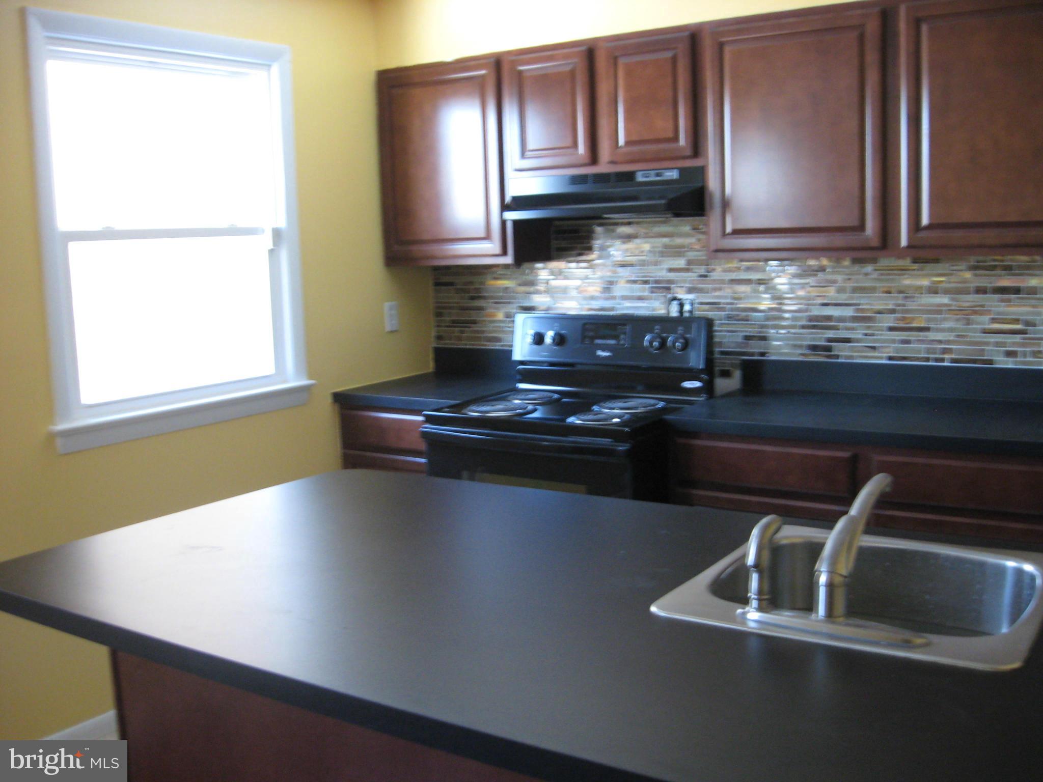 BEECHWOOD SQUARE - Residential Lease