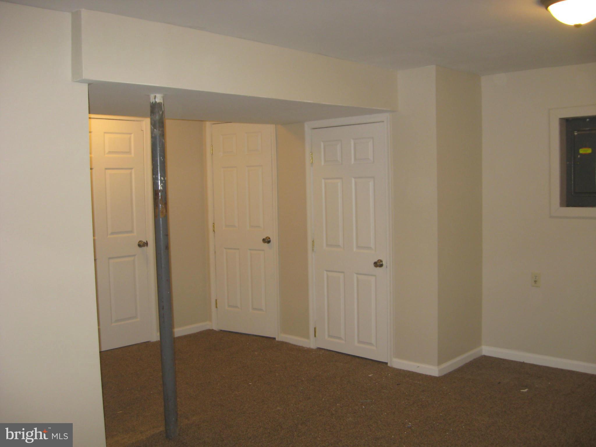 BEECHWOOD SQUARE - Residential Lease