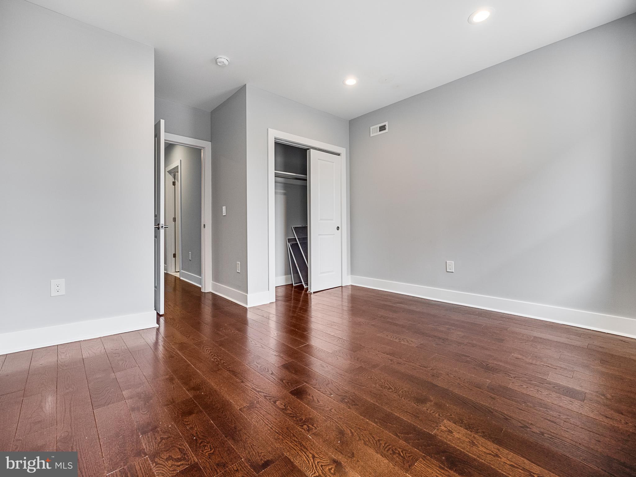 GRAYS FERRY - Residential