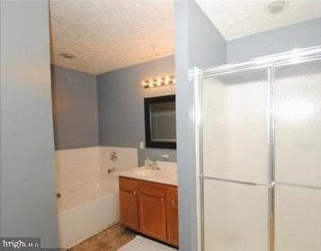 ANNAPOLIS OVERLOOK - Residential