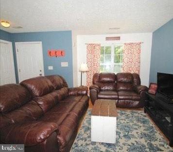 ANNAPOLIS OVERLOOK - Residential