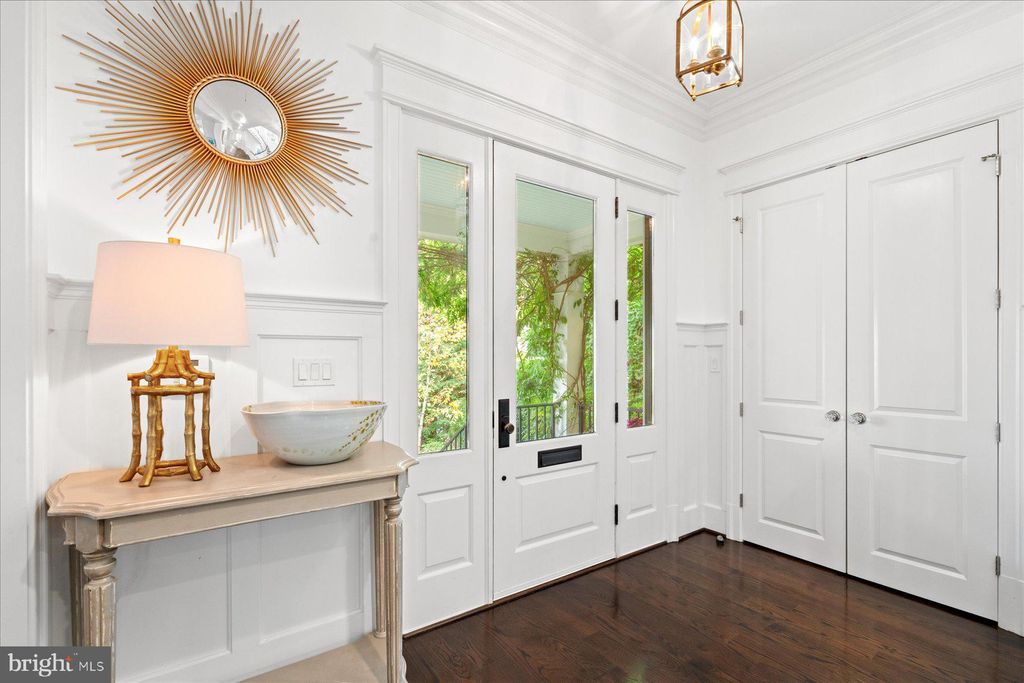 Photo of 2334 King Place NW, WASHINGTON, DC 20007 (MLS # DCDC2229848)