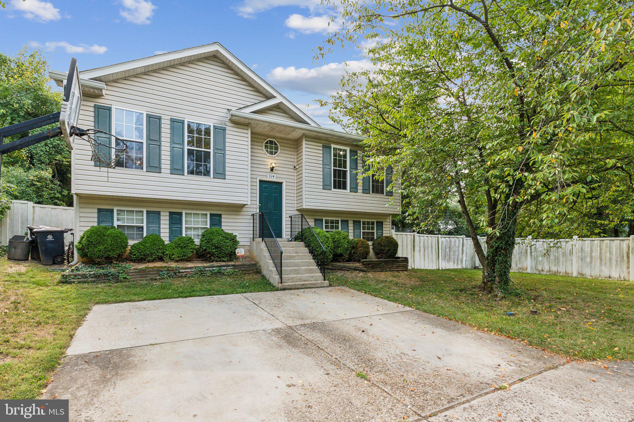 CAPITOL HEIGHTS - Residential