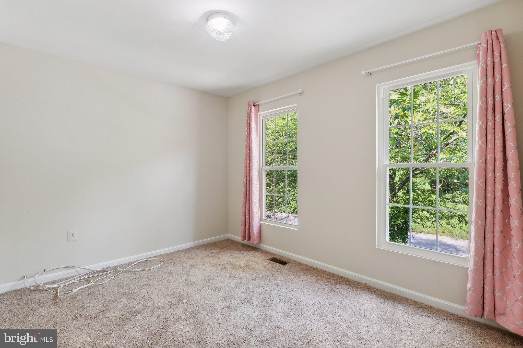 CAPITOL HEIGHTS - Residential