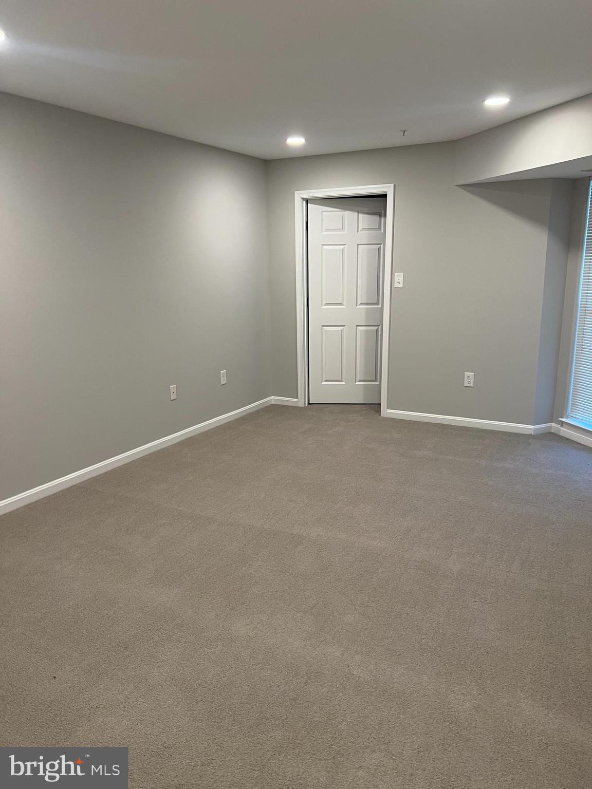 ECHO GLEN - Residential Lease