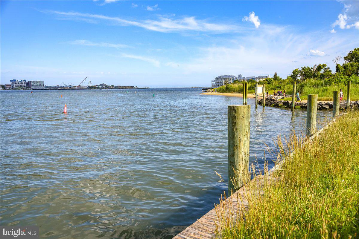 ESTATES AT INLET ISLE - Residential