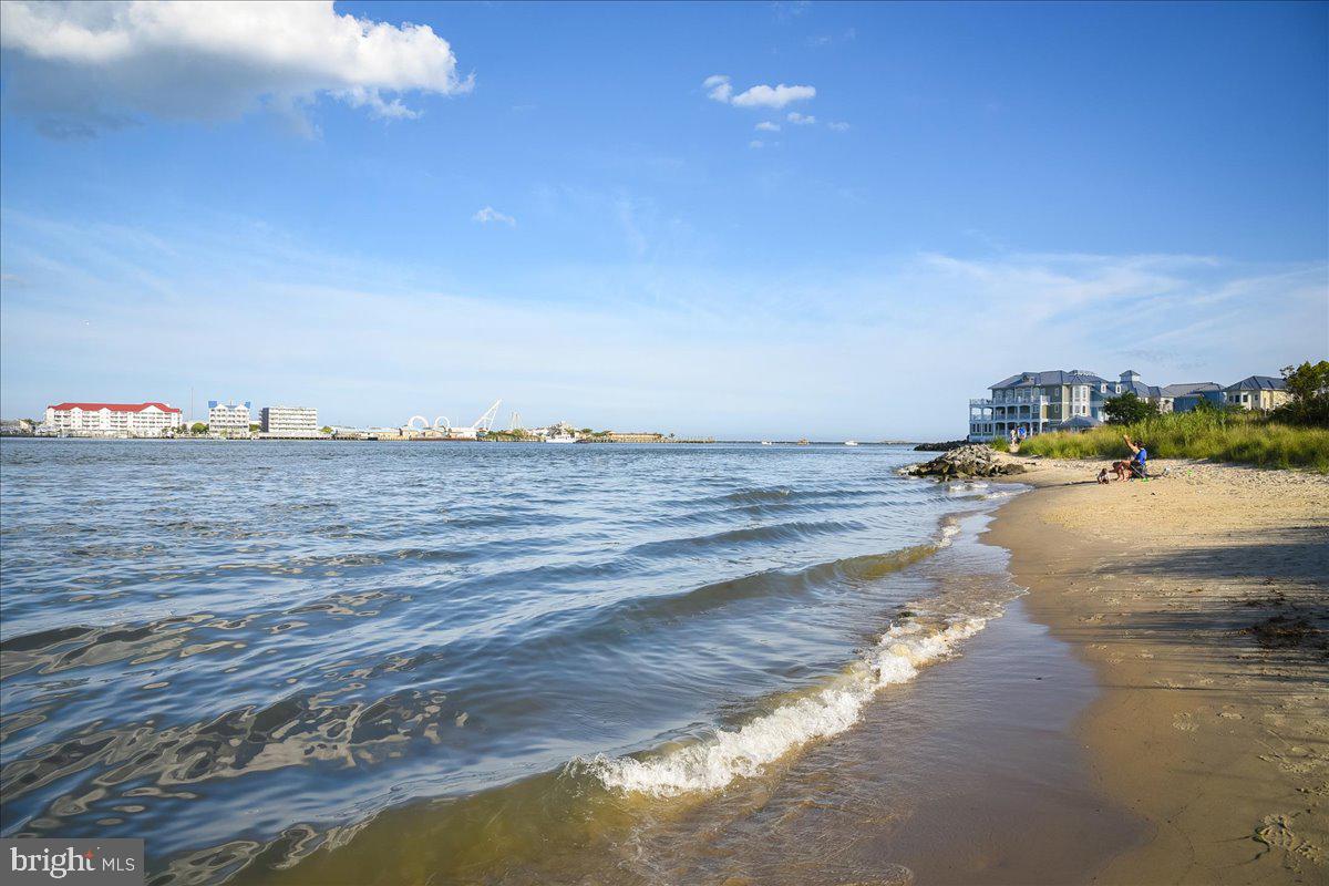 ESTATES AT INLET ISLE - Residential