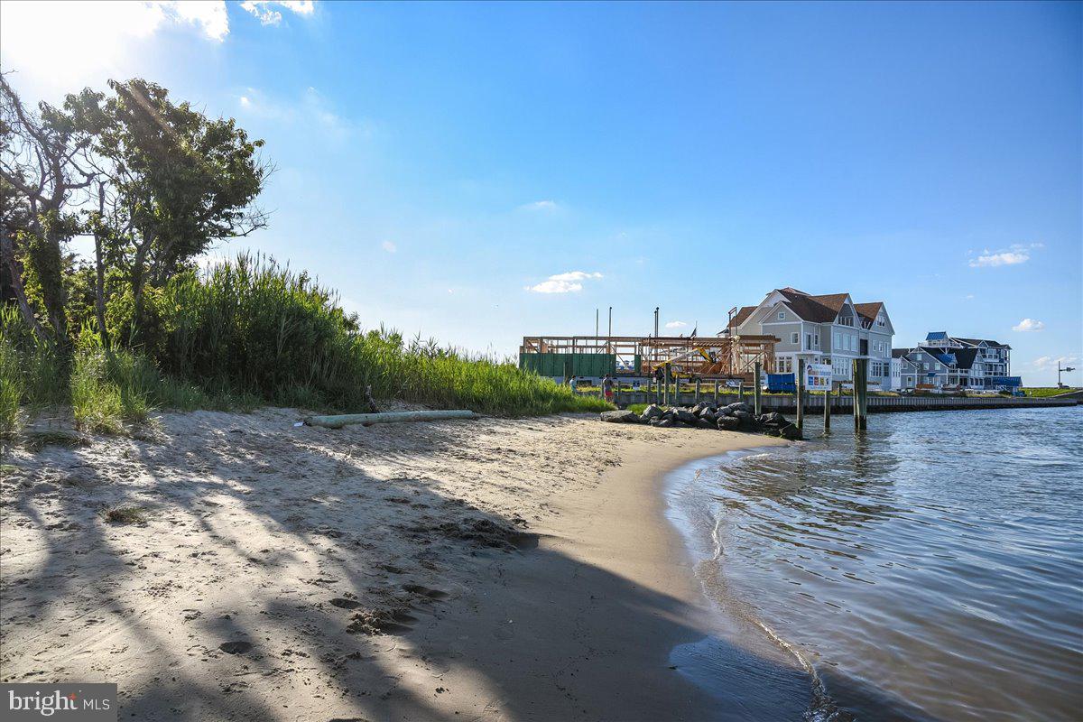 ESTATES AT INLET ISLE - Residential