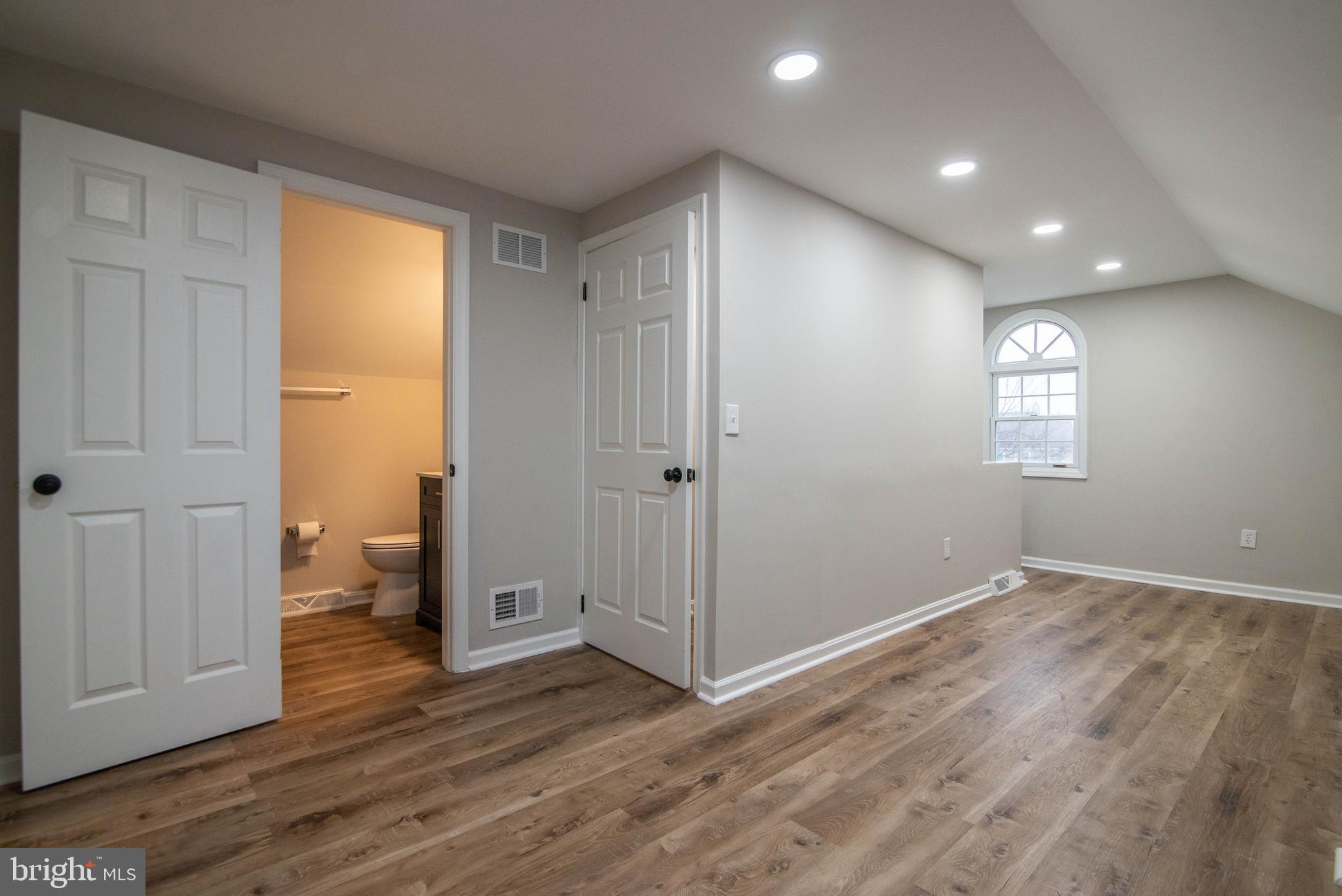 CREST OF HERSHEY - Residential