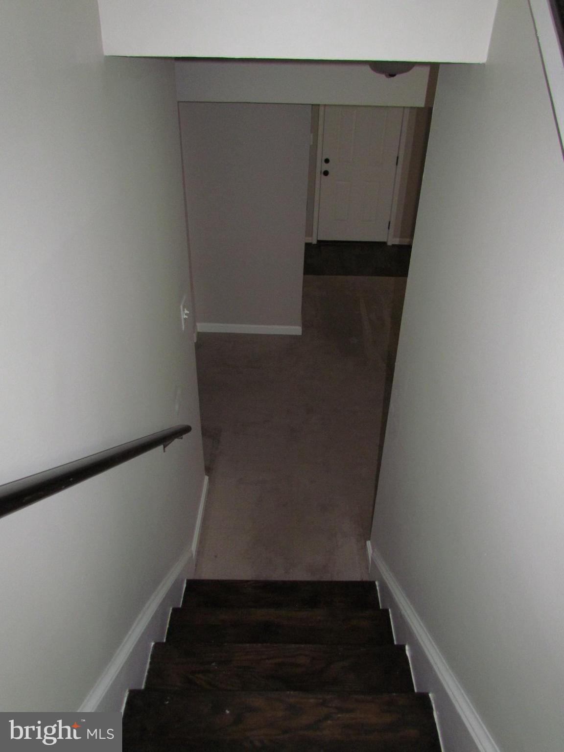 GREENVIEW KNOLLS - Residential Lease