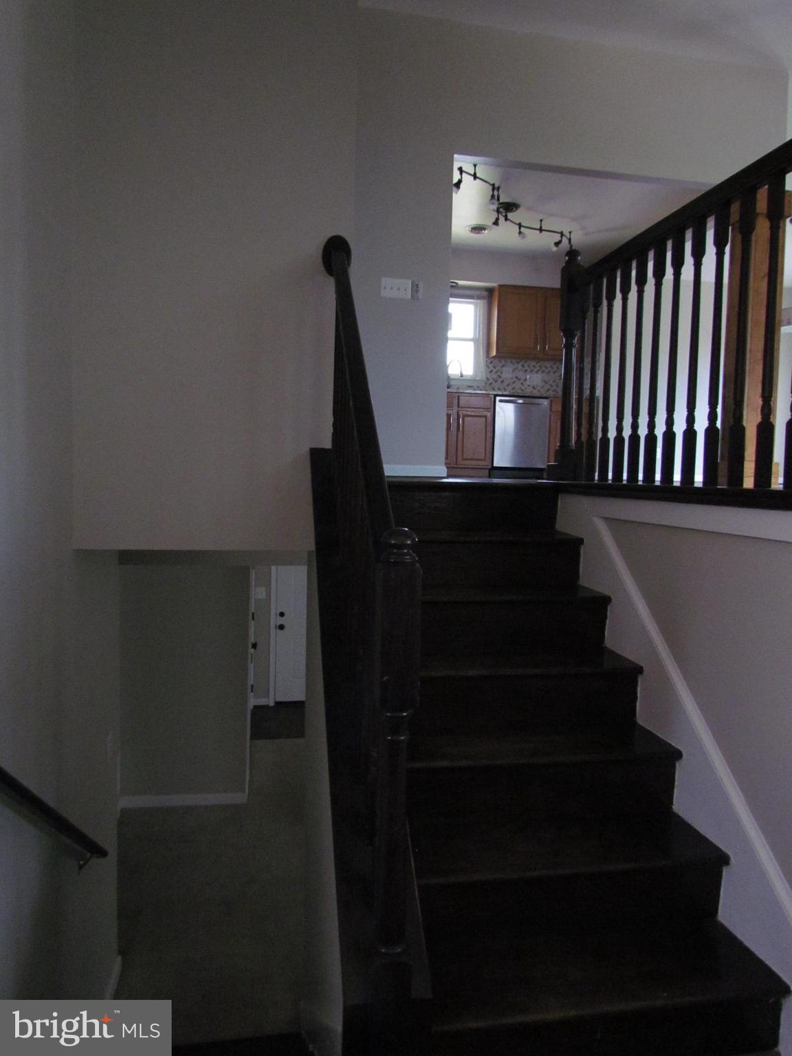 GREENVIEW KNOLLS - Residential Lease