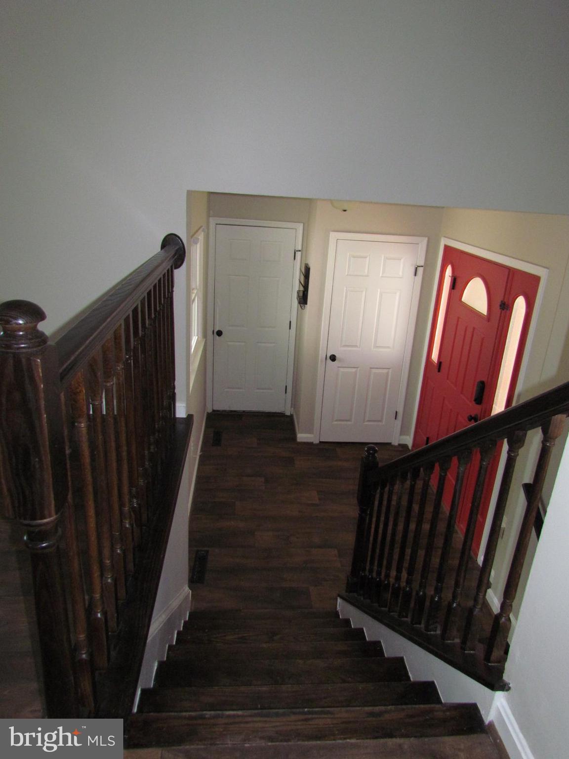 GREENVIEW KNOLLS - Residential Lease