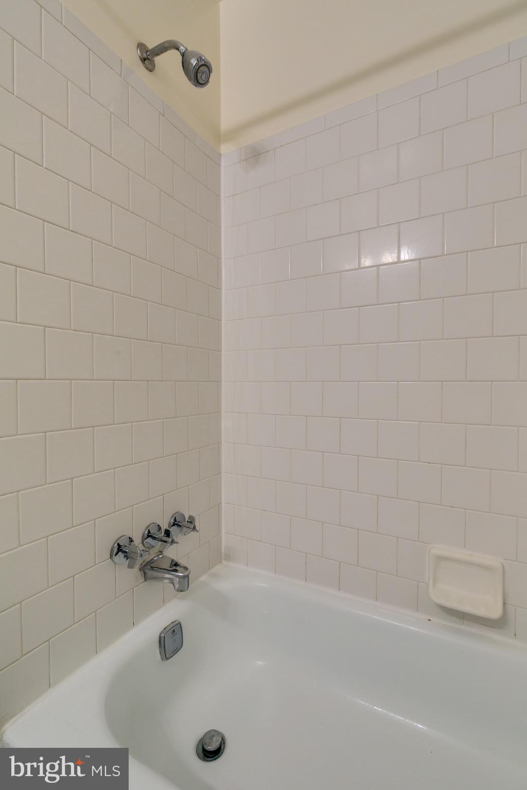 CYRANDALL VALLEY NORTH - Residential Lease