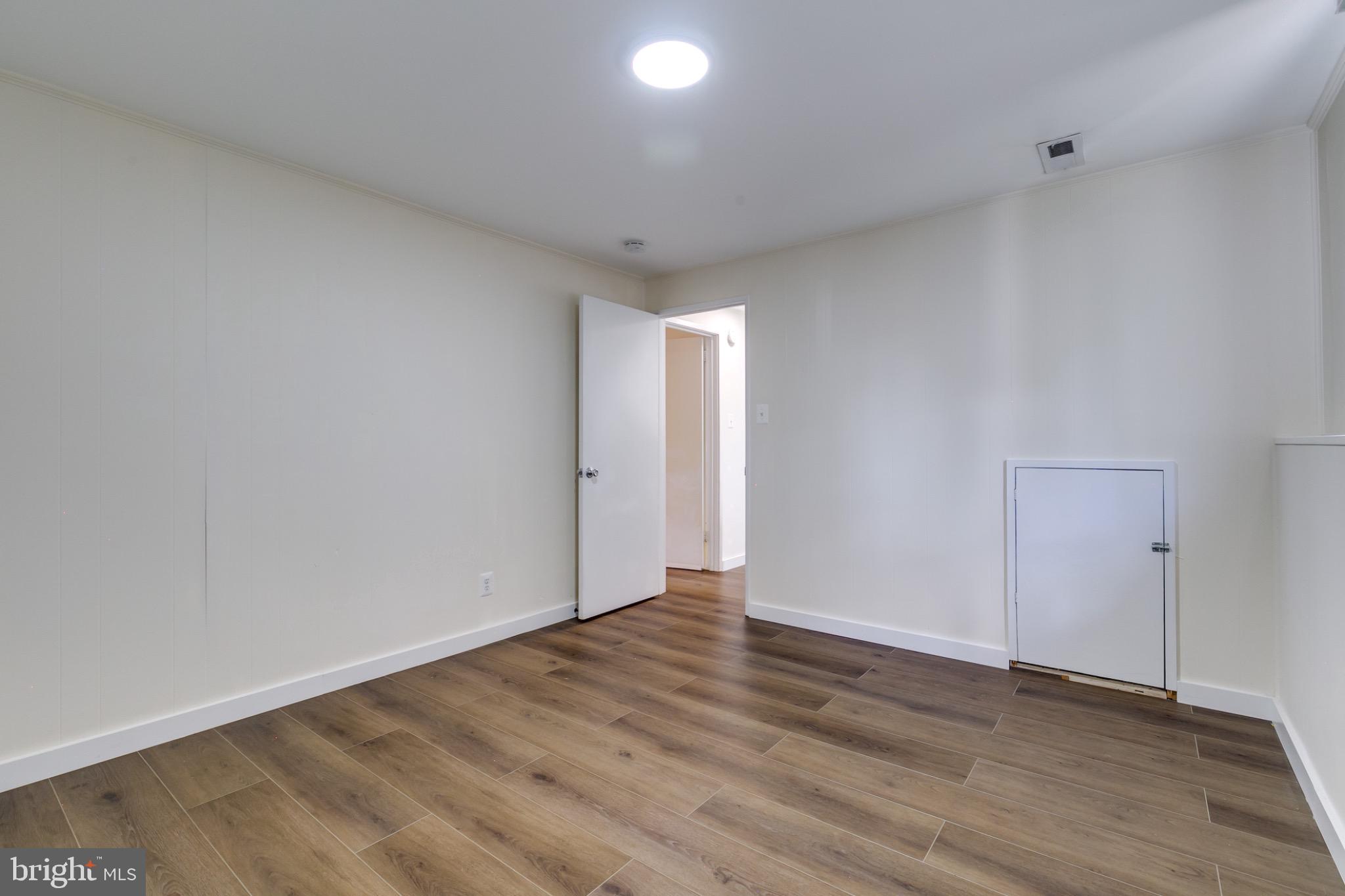 CYRANDALL VALLEY NORTH - Residential Lease