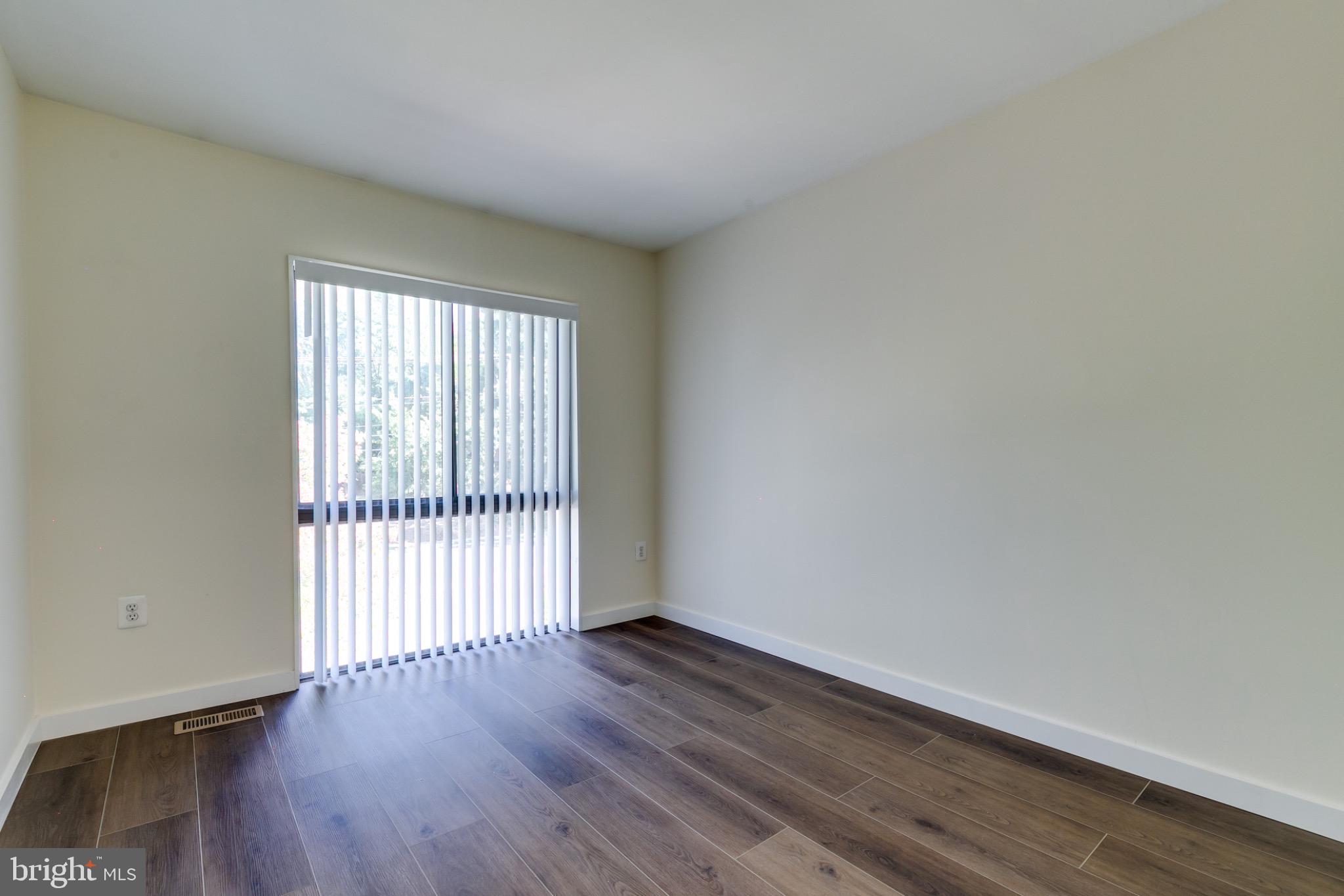 CYRANDALL VALLEY NORTH - Residential Lease