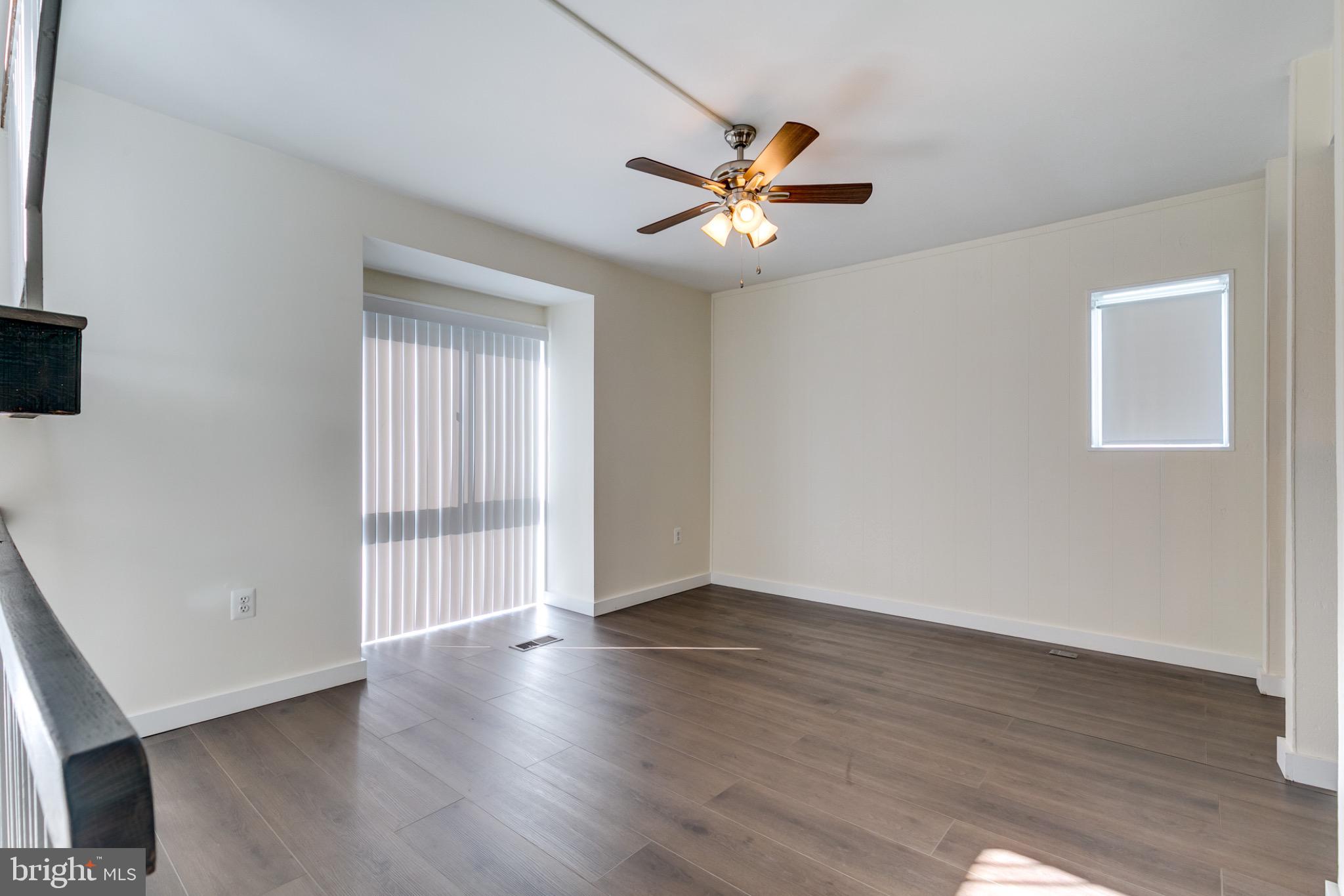 CYRANDALL VALLEY NORTH - Residential Lease