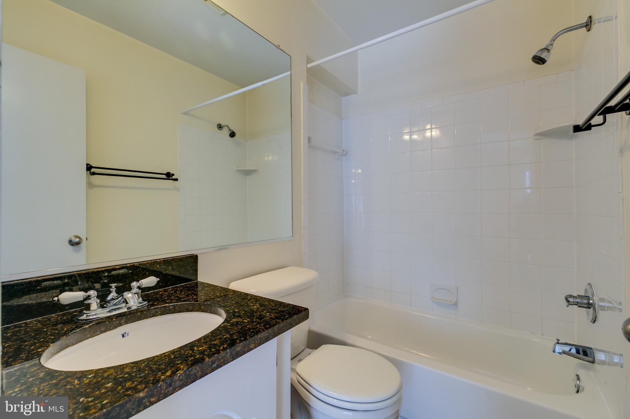 CYRANDALL VALLEY NORTH - Residential Lease