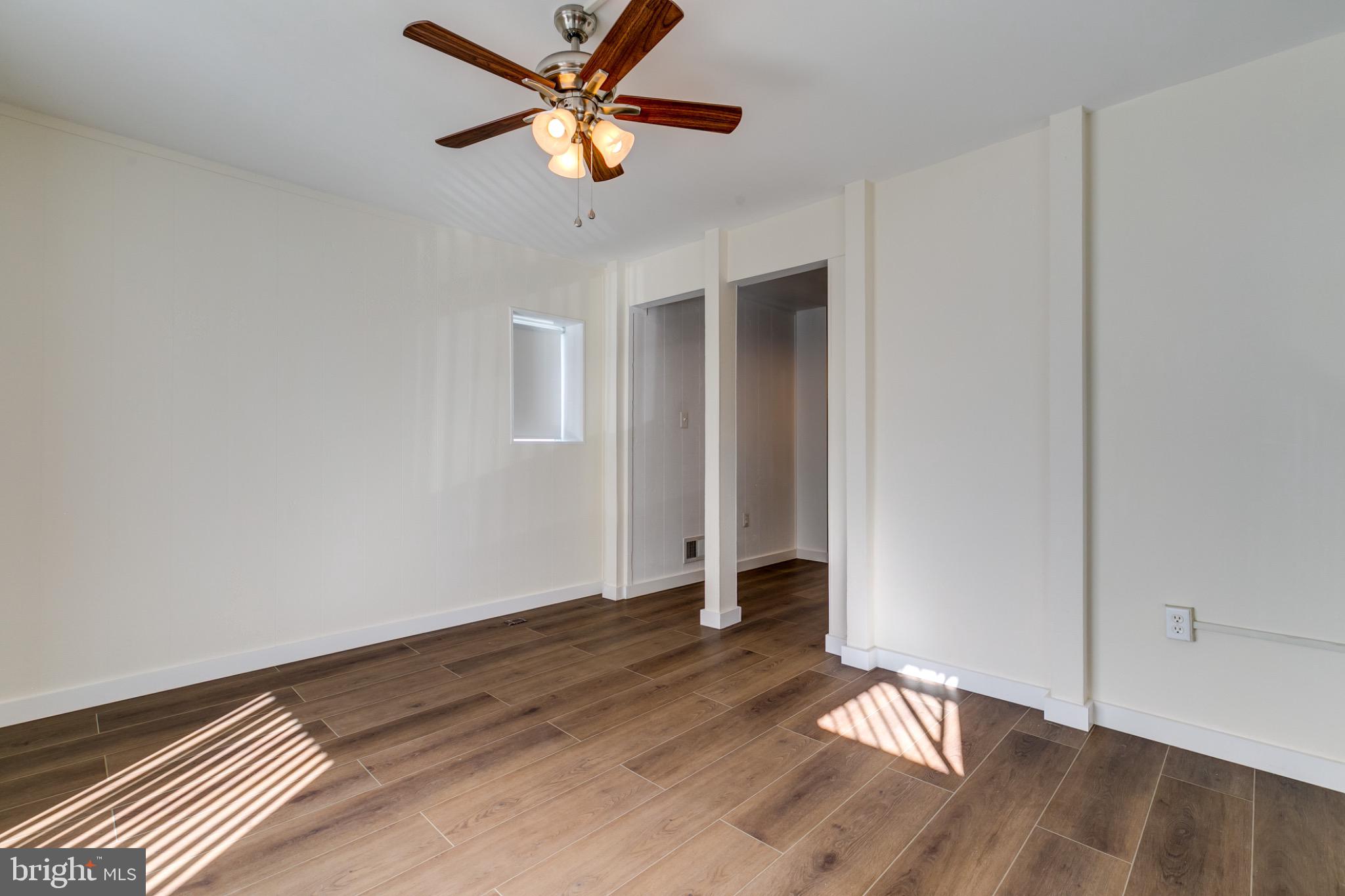 CYRANDALL VALLEY NORTH - Residential Lease