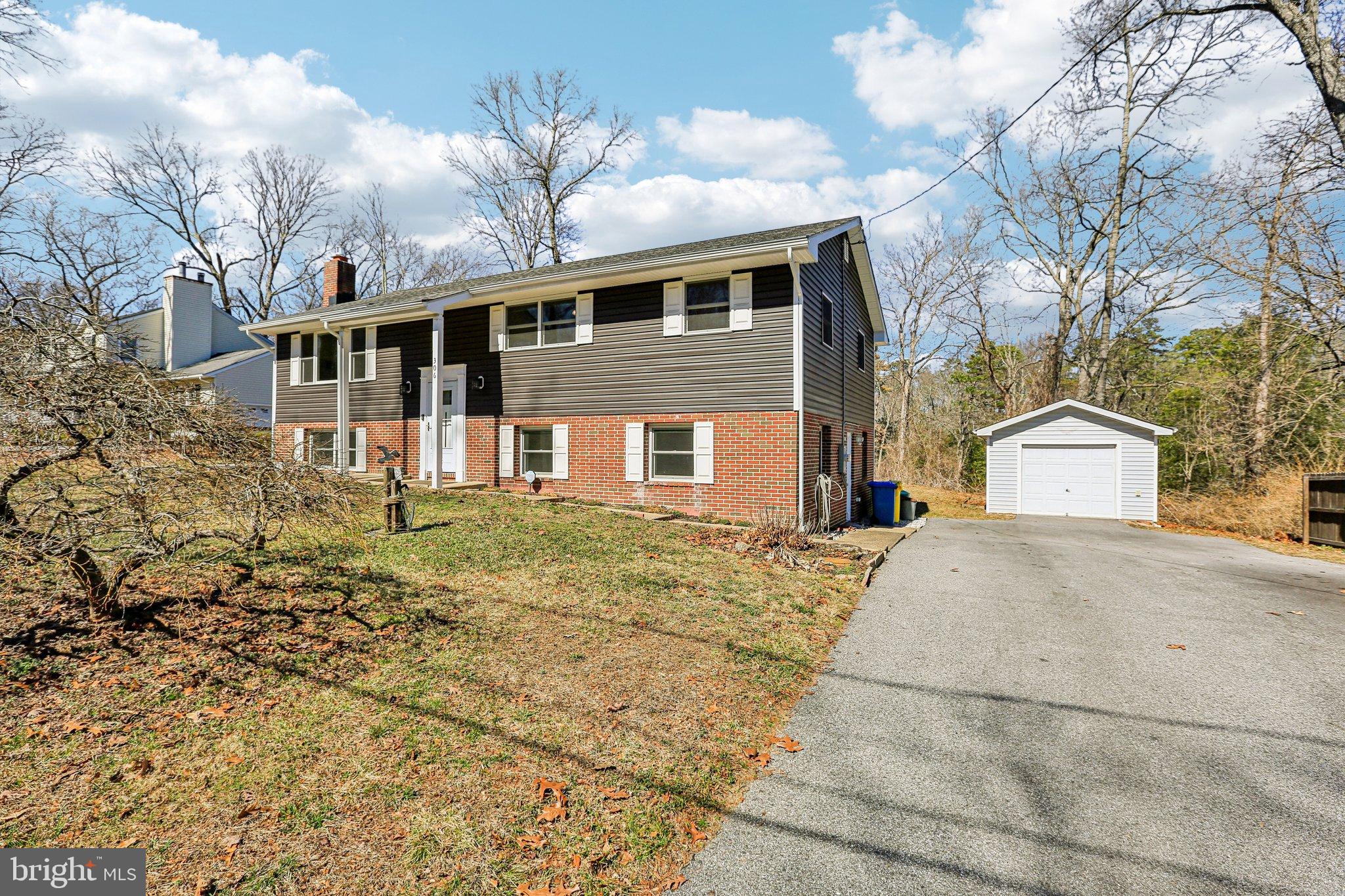 SELBY GROVE - Residential