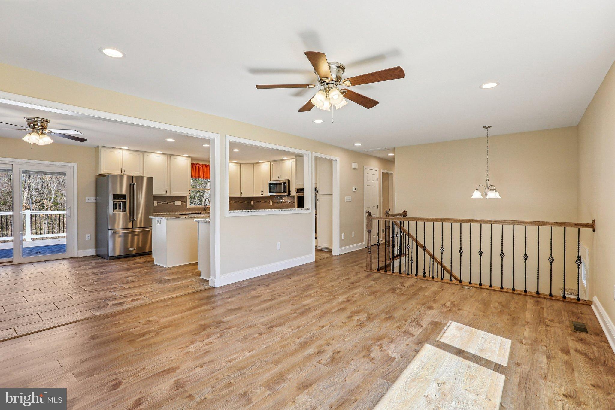 SELBY GROVE - Residential