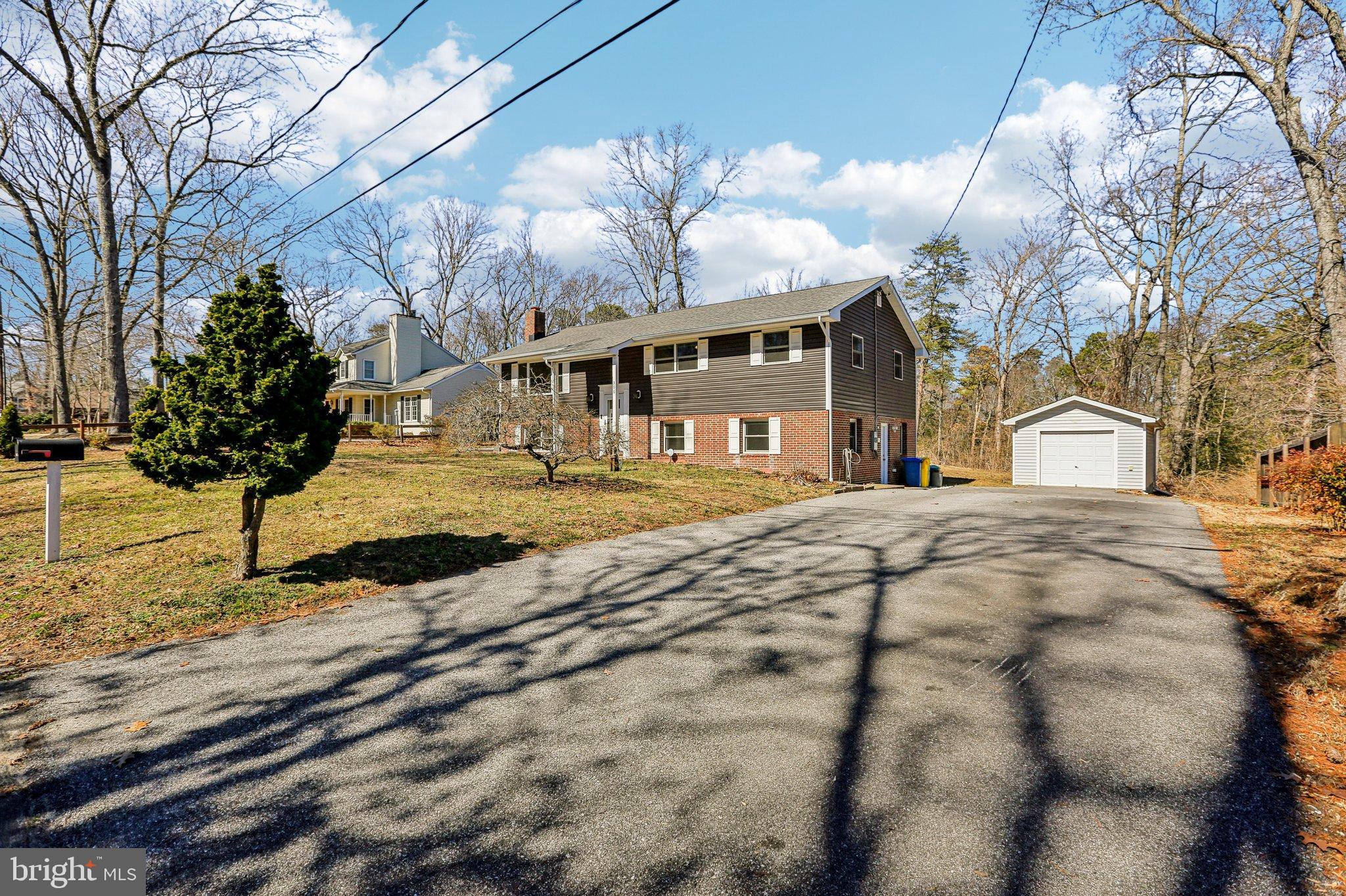 SELBY GROVE - Residential