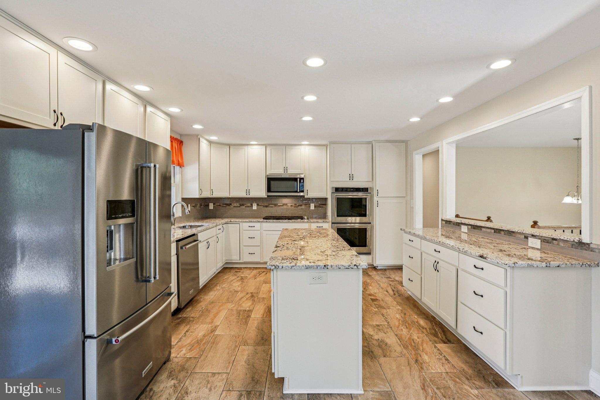 SELBY GROVE - Residential