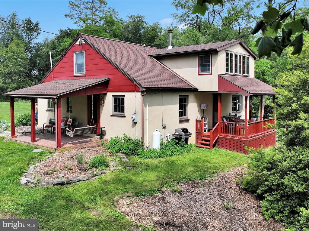 Photo of 2395 Hilltop Road, MANHEIM, PA 17545 (MLS # PALA2070216)