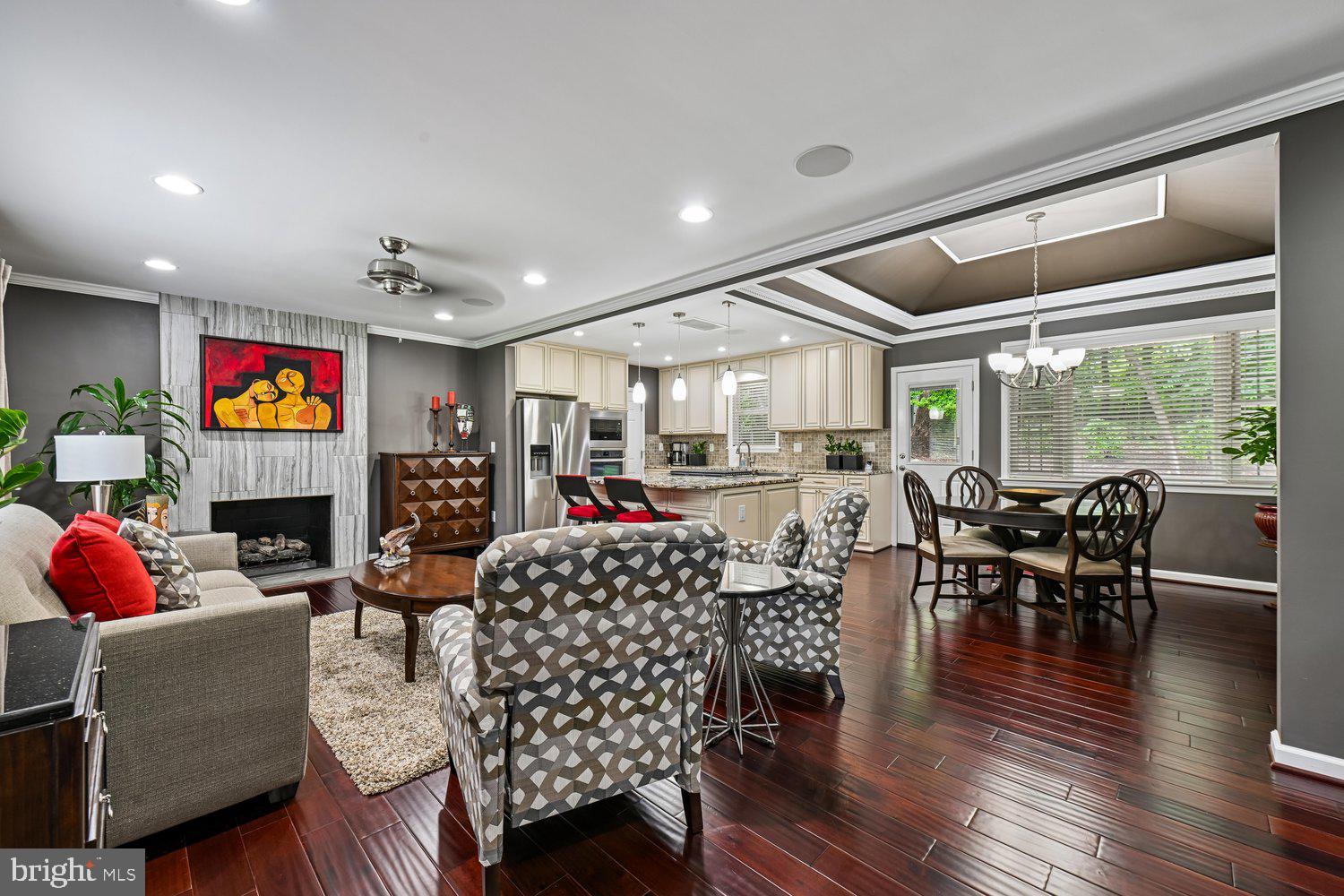 CHESTNUT HILL - Residential