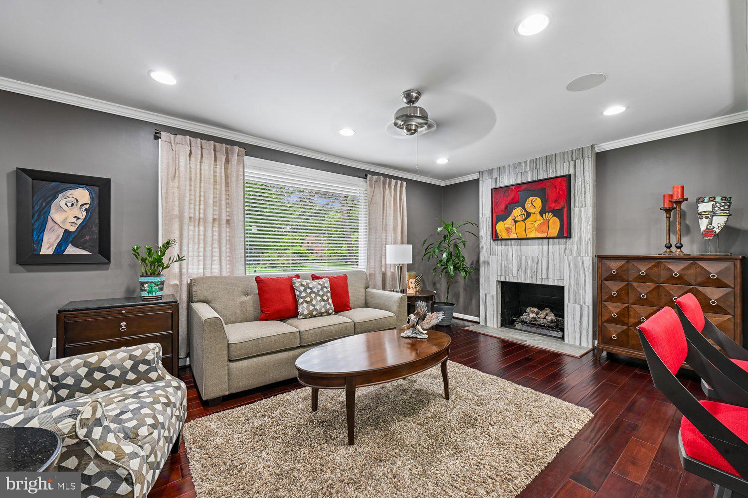 CHESTNUT HILL - Residential